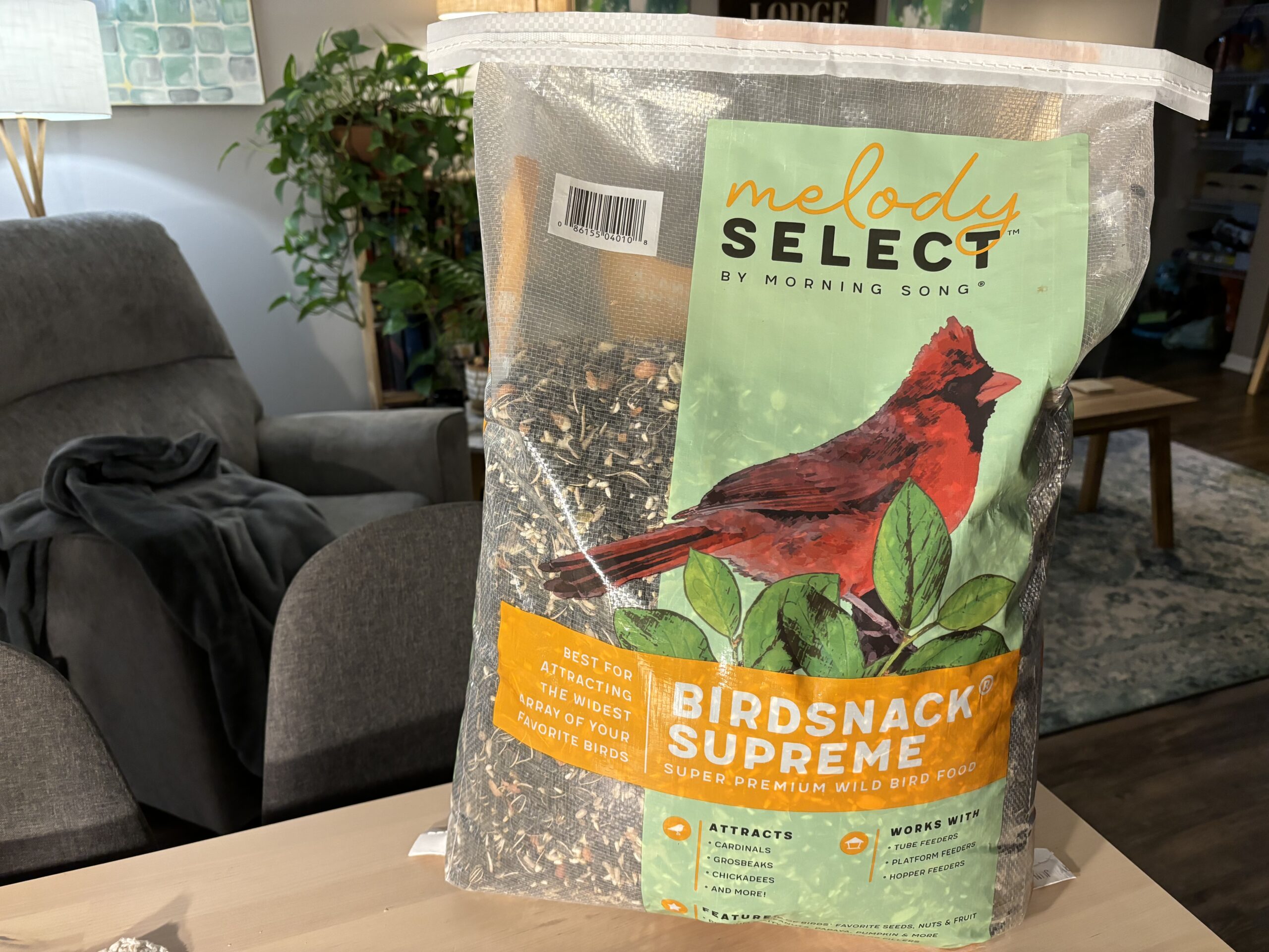 Review: Costco Bird Seed is a Hit for Cardinals, Finches, Jays